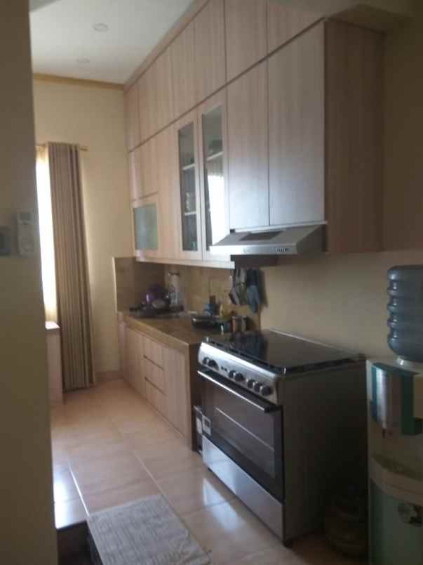 dijual rumah kota wisata cibubur