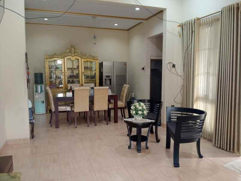 dijual rumah kota wisata cibubur