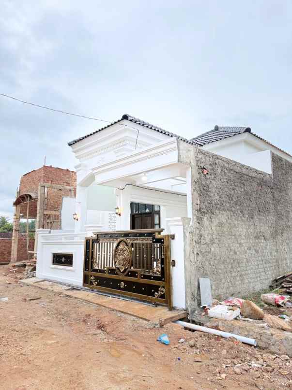 dijual rumah labuhan dalam