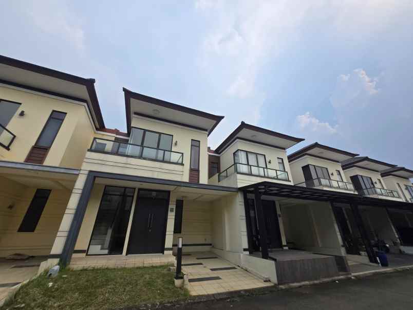 dijual rumah lavon swan city cluster