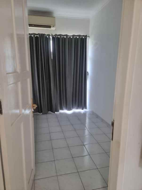 dijual rumah legenda wisata cibubur