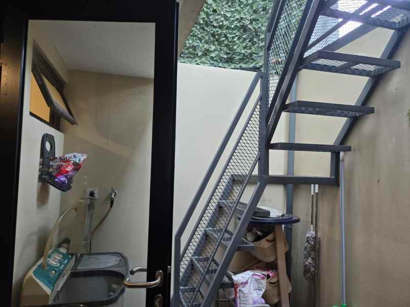 dijual rumah legenda wisata cibubur