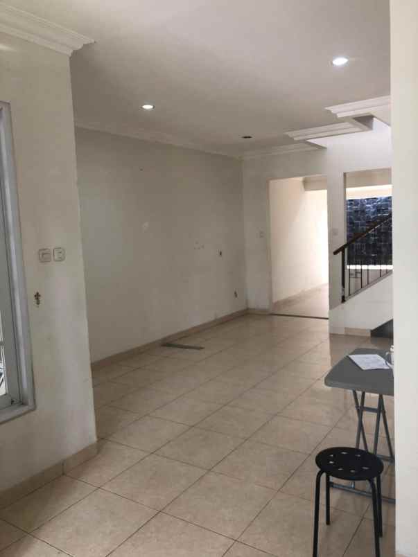 dijual rumah legenda wisata cibubur