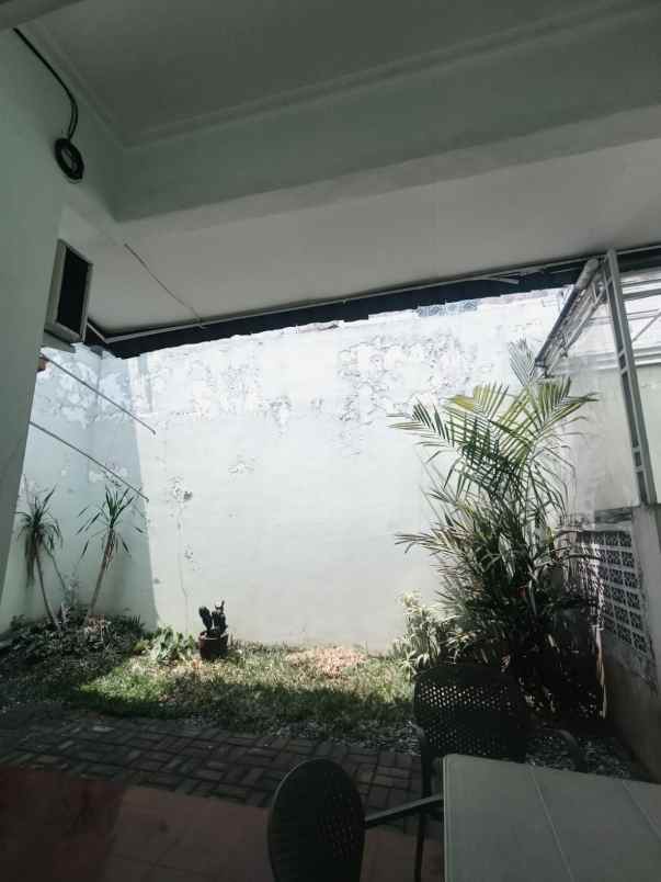 dijual rumah lokasi permata jingga suhat