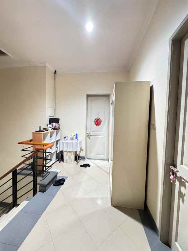 dijual rumah lt 200 m2 di cideng jakarta pusat