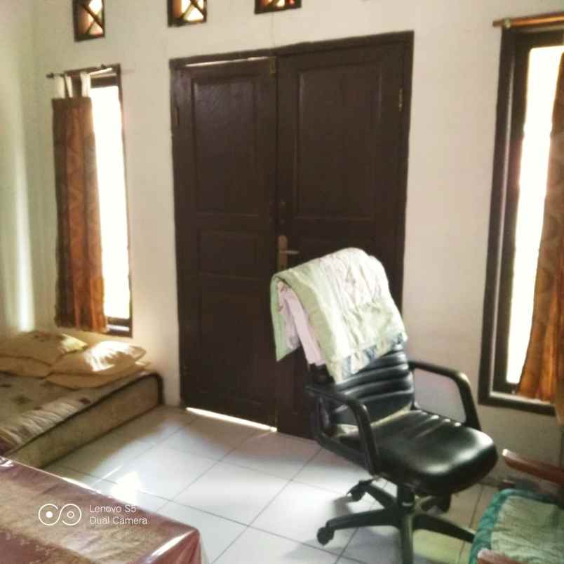 dijual rumah luas asri dan nyaman dekat setu babakan