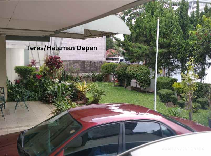 dijual rumah luas terawat di gegerkalong