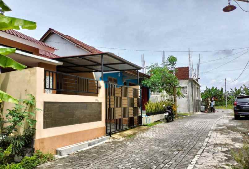 dijual rumah maguwoharjo