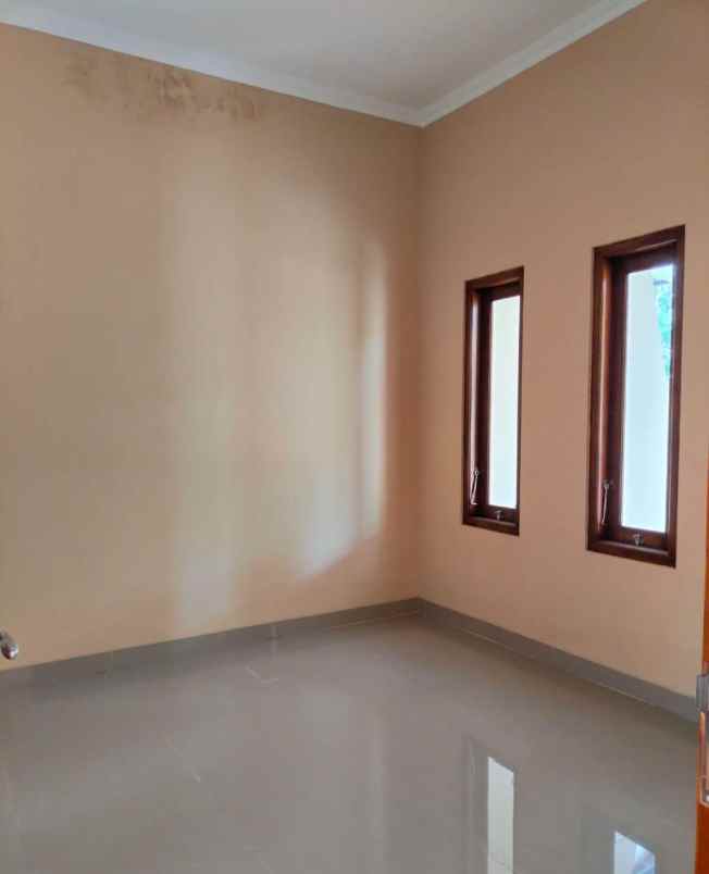 dijual rumah maguwoharjo