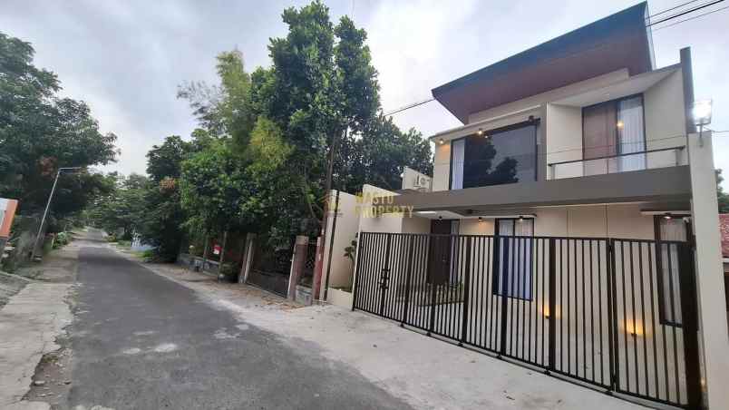 dijual rumah maguwoharjo