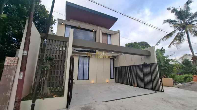 dijual rumah maguwoharjo