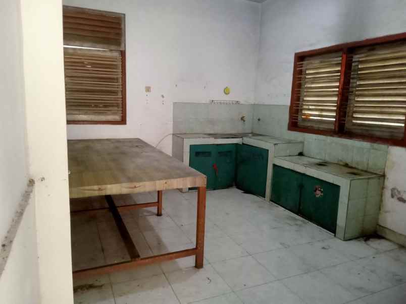 dijual rumah manyar airdas
