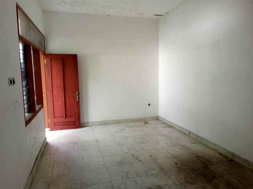 dijual rumah manyar airdas