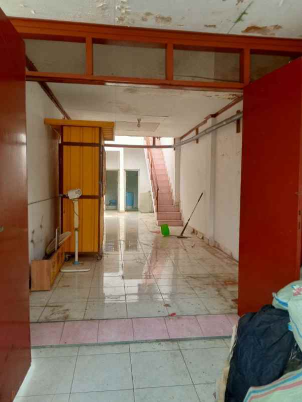 dijual rumah manyar airdas