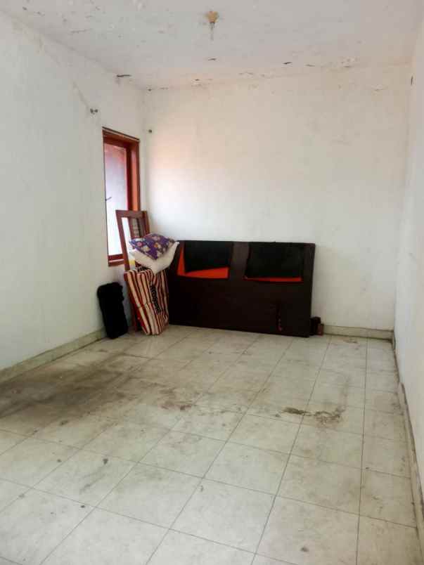 dijual rumah manyar airdas