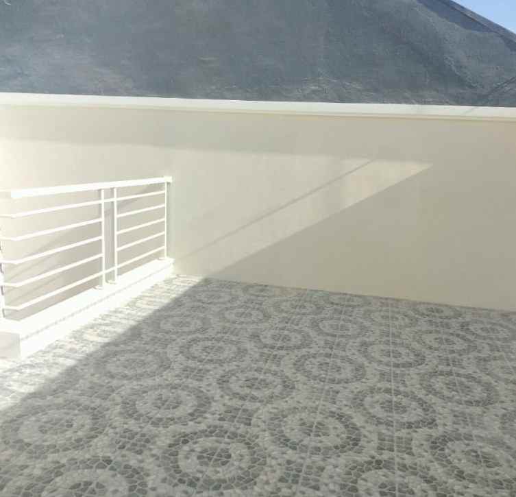 dijual rumah manyar kertoadi