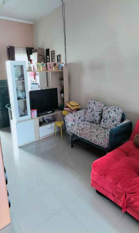 dijual rumah margahayu permai