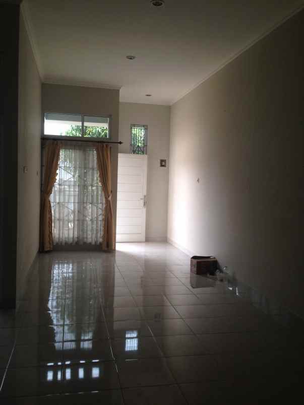 dijual rumah mean residence jl karyawan