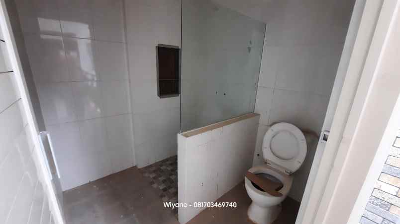 dijual rumah medokan asri utara