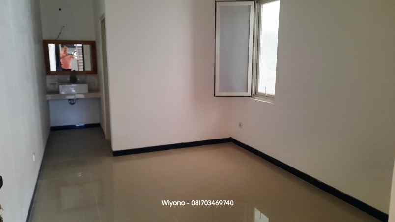 dijual rumah medokan asri utara