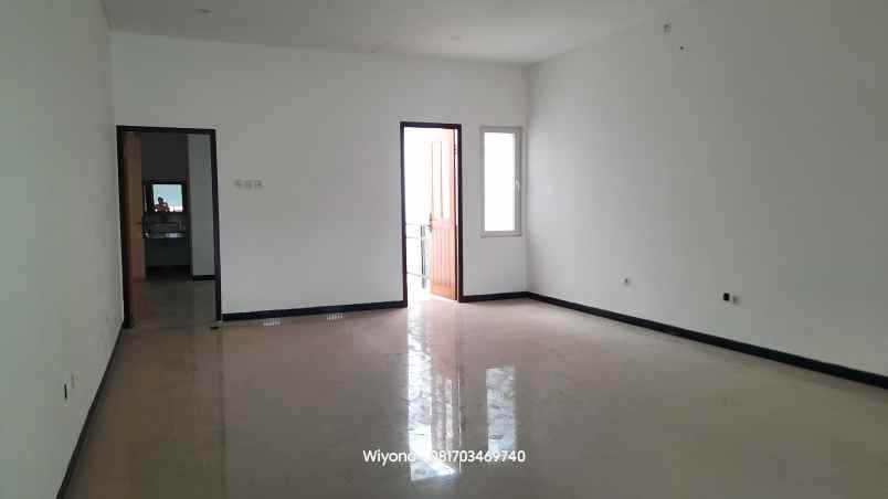 dijual rumah medokan asri utara