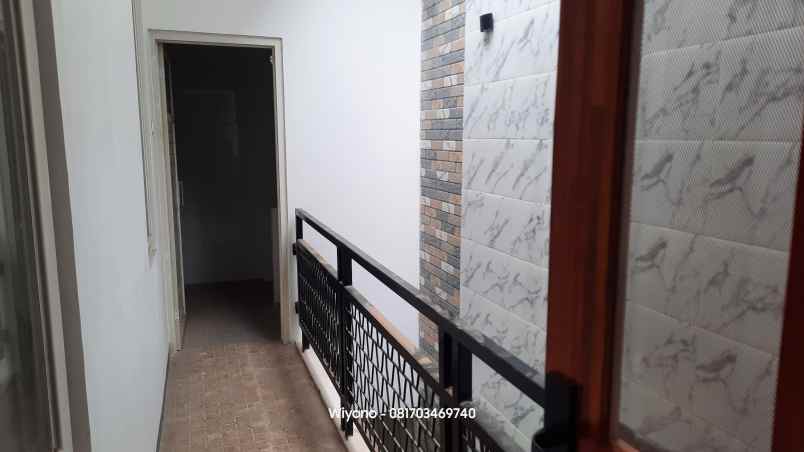 dijual rumah medokan asri utara
