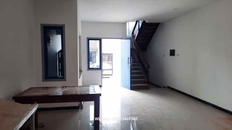 dijual rumah medokan asri utara