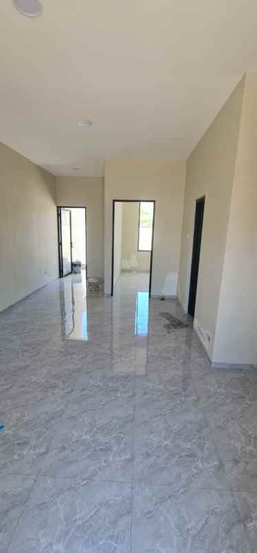 dijual rumah medokan ayu