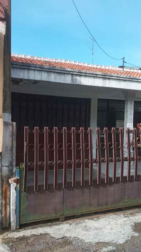dijual rumah melong