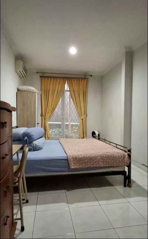 dijual rumah menteng dalam tebet