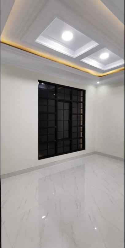 dijual rumah meruyung limo depok