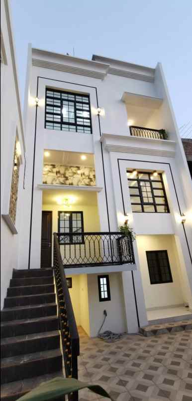 dijual rumah meruyung limo depok