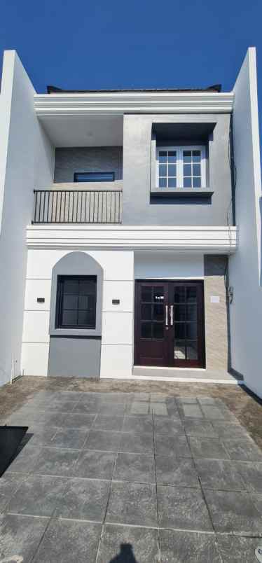 dijual rumah modern tengah