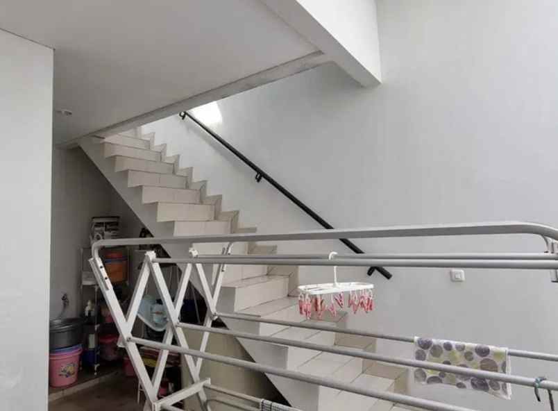 dijual rumah modernland ji pulau dewa