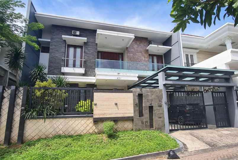 dijual rumah newton hill citraland