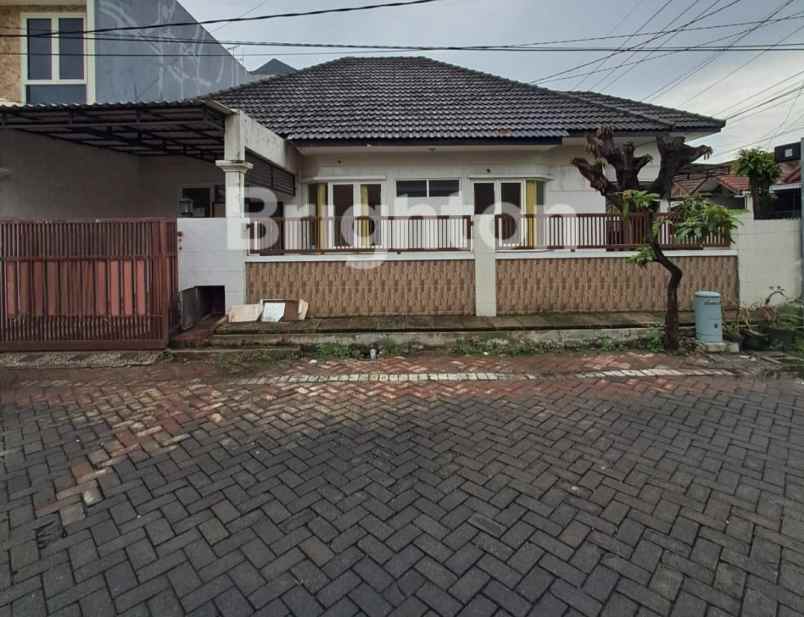 dijual rumah nirwana eksekutif