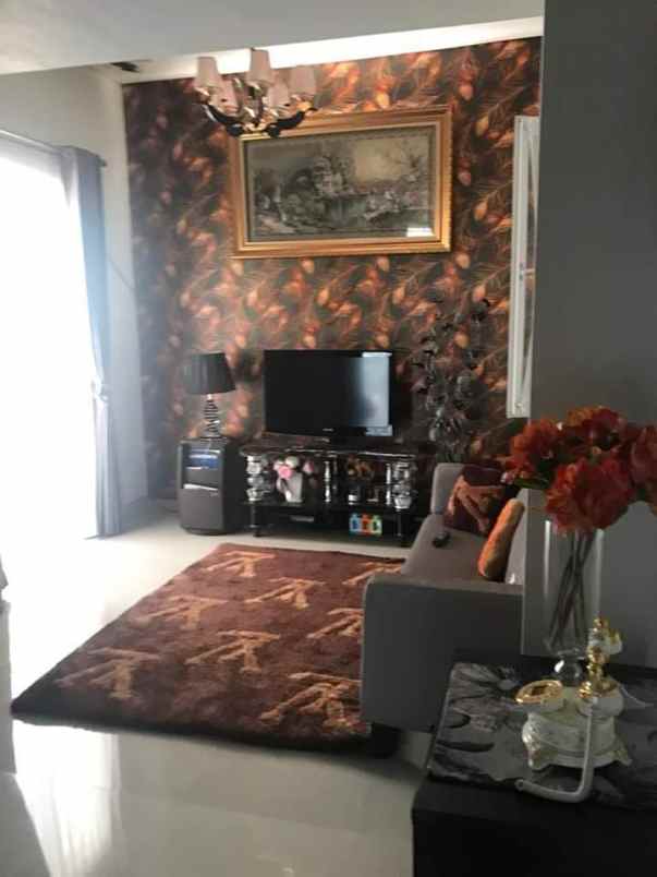 dijual rumah nogotirto