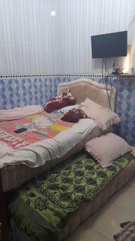 dijual rumah pacar kembang