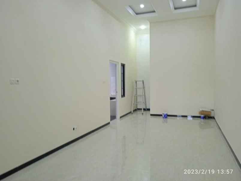 dijual rumah pakintelan