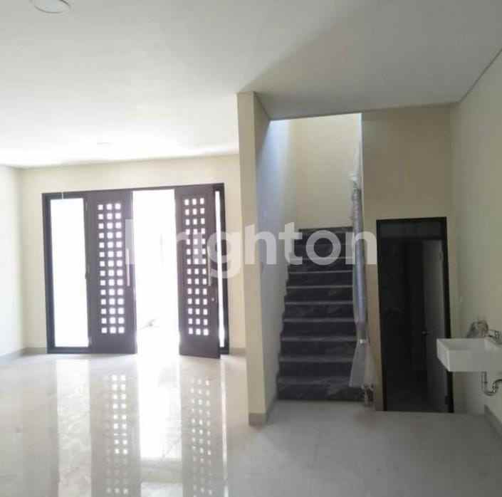 dijual rumah panjang jiwo