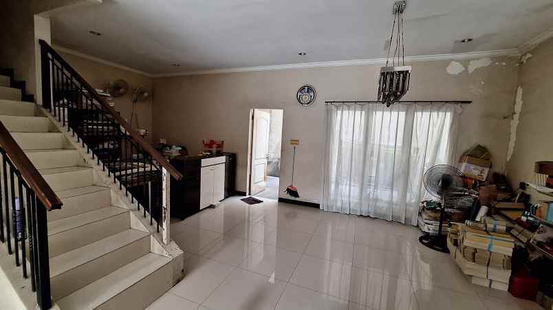 dijual rumah pantai mentari