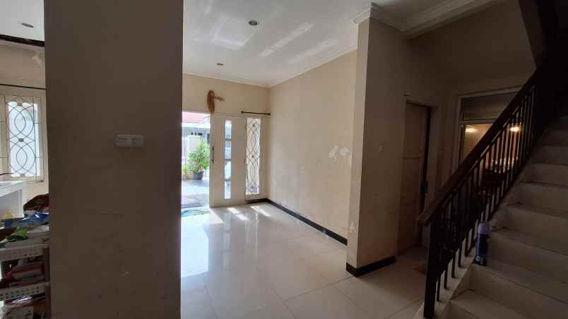 dijual rumah pantai mentari