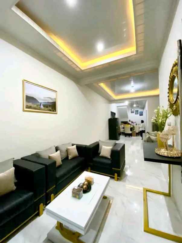 dijual rumah pbi araya kota malang