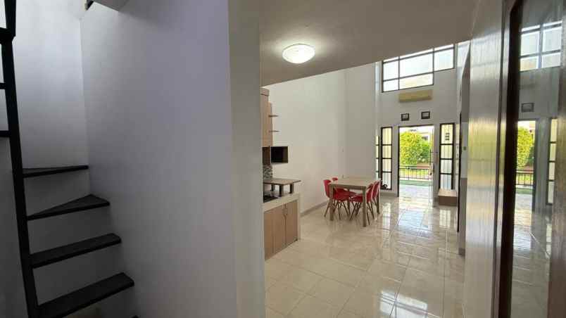 dijual rumah permata bintaro
