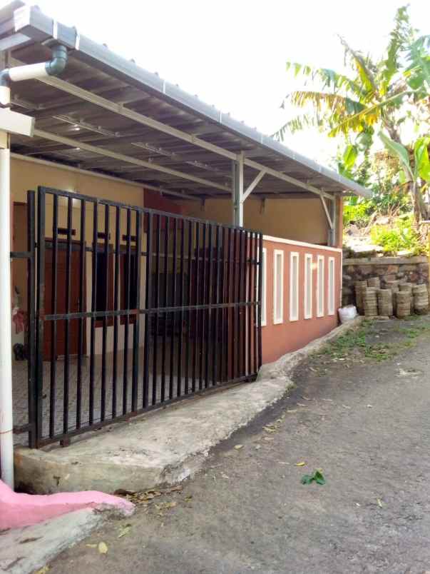 dijual rumah permata cimahi