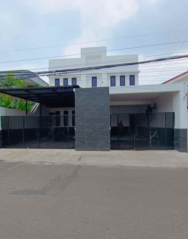 dijual rumah permata hijau kebayoran lama