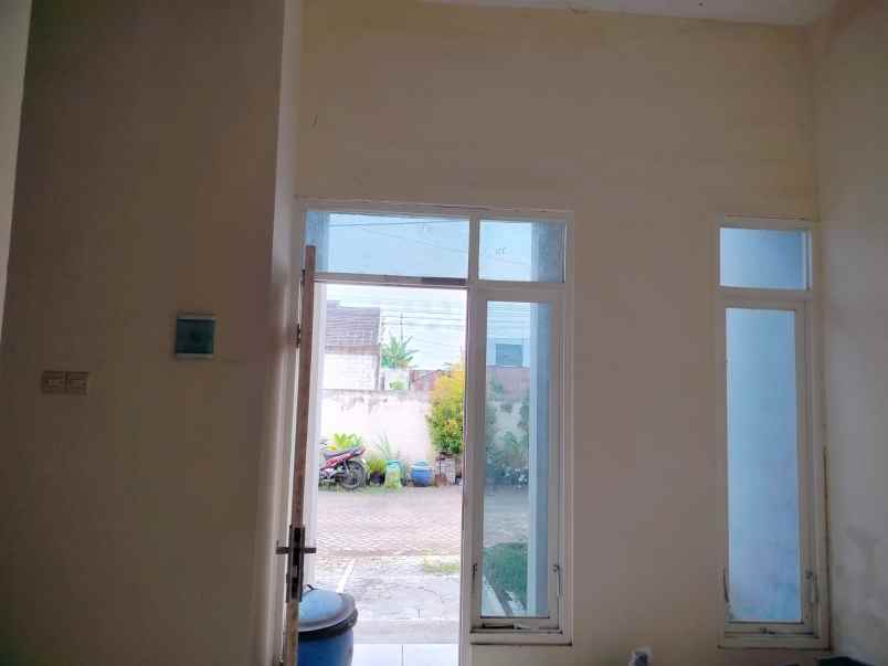 dijual rumah perum nirwana ketapang 1