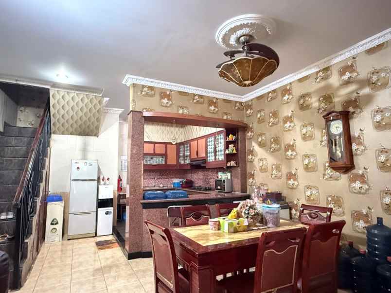 dijual rumah perumahan griya bintara