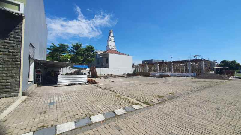 dijual rumah perumahan kahuripan