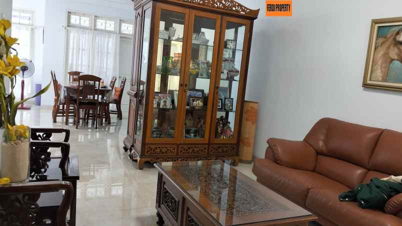 dijual rumah perumahan legenda wisata